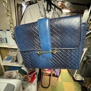 Elegant Blue Quilted Women's Bag